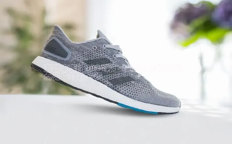 B—sports旧版下载慧博云通潮酷来袭！2024男士最新款时尚鞋履，
点亮你的每一步