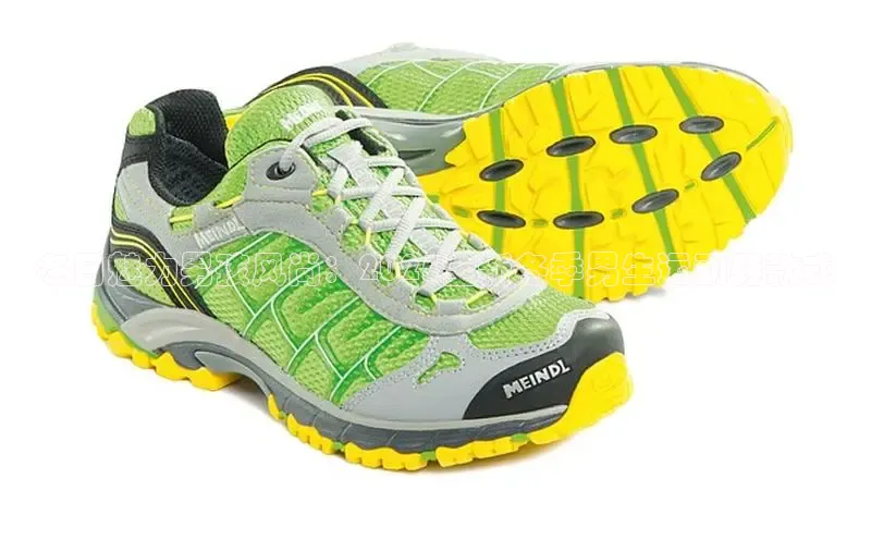 b体育旧版手机版每日互动冬日魅力男孩风尚：2025全新冬季男生运动鞋款式